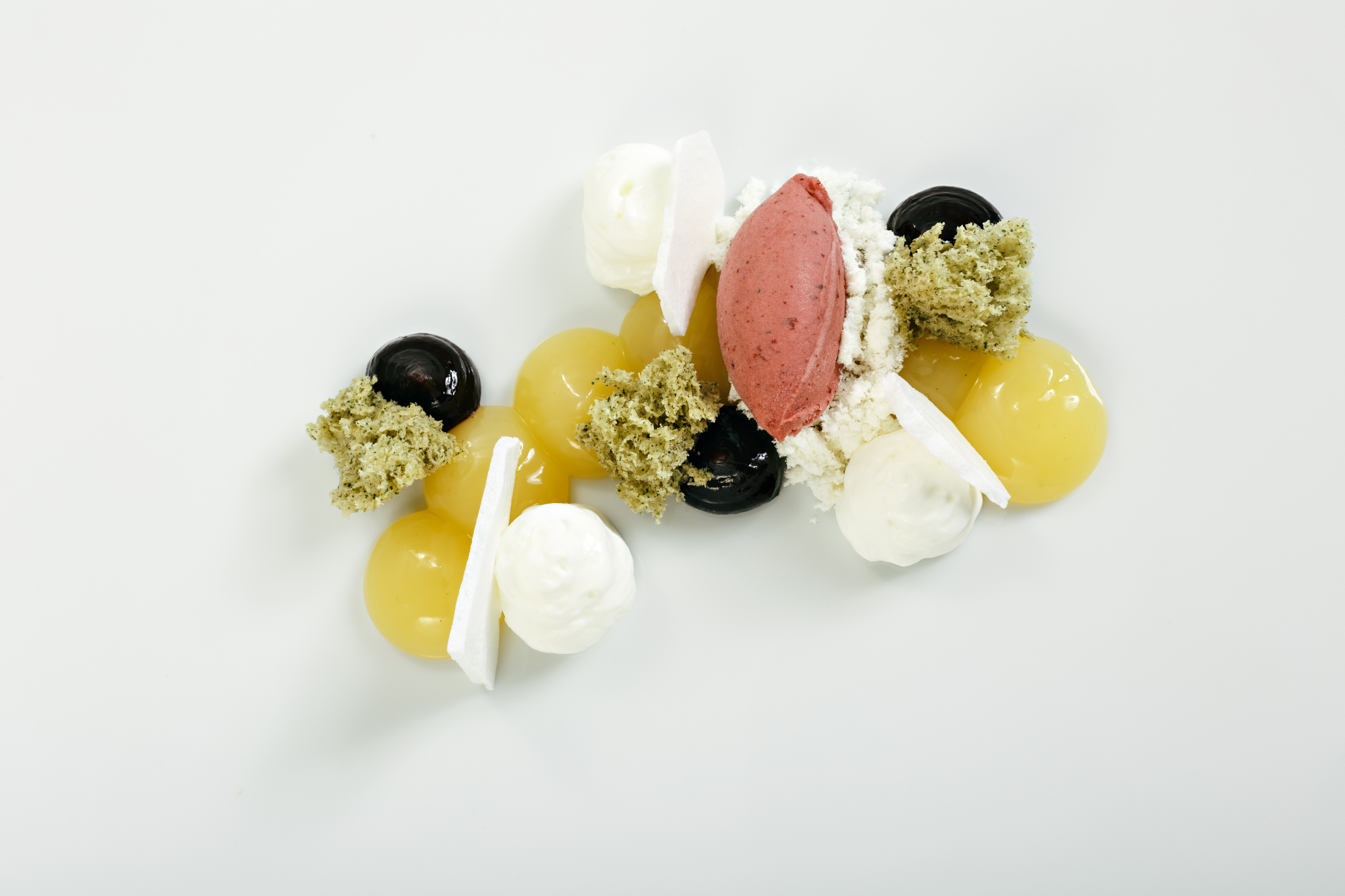 Viu una Experiència Gastronòmica allotjan-te al nostre hotel i deixa't sorprendre amb el nostre menú amb Estrella Michelin